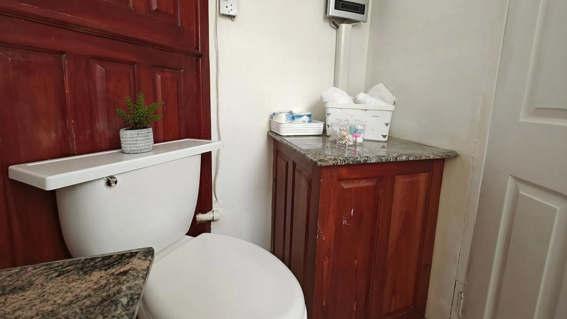 Cozy Apartment W/Ocean View, Pool & Beach Access Montego Bay